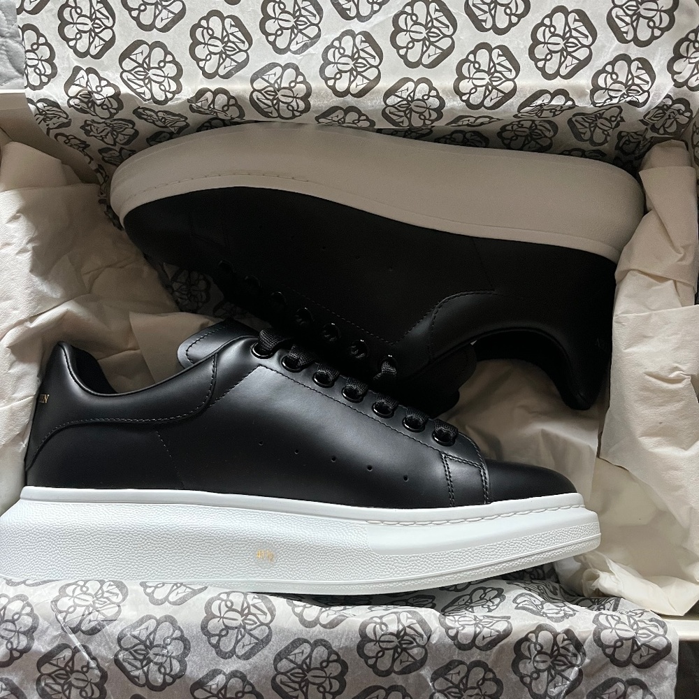 Alexander McQueen Oversized Sneaker